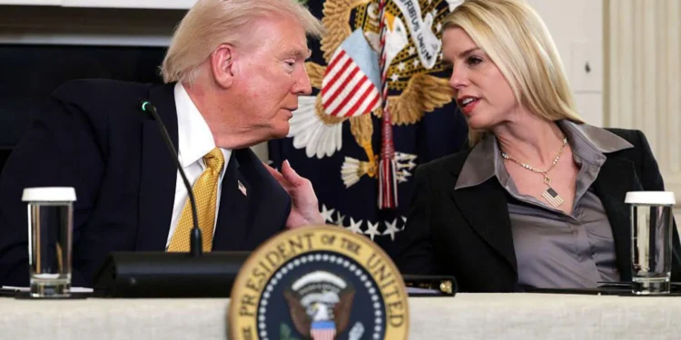 US Justice Department to Probe Epstein’s Alleged Links to Clinton, Major Banks Following Trump’s Request